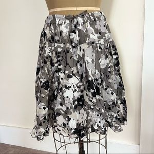 Old Navy Women’s Printed Elastic Waist Skirt Size Large